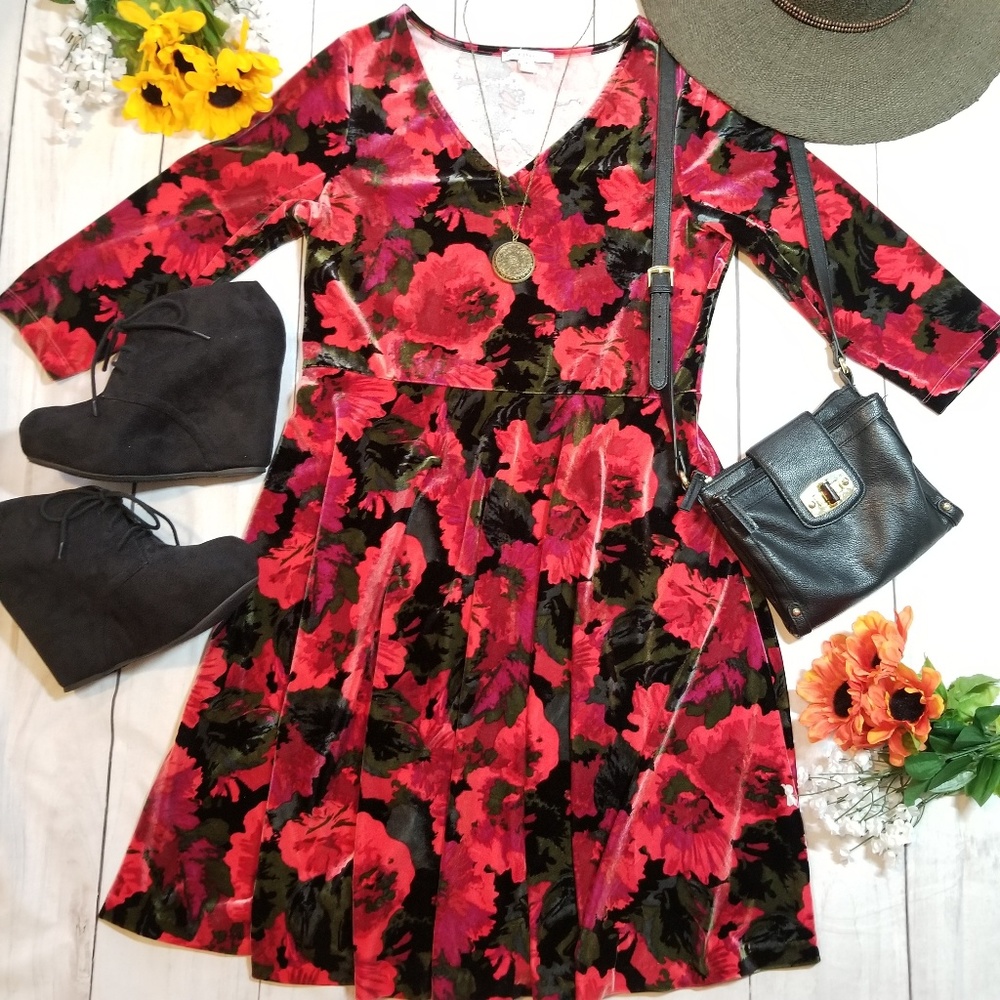 Issac Mizrahi Live| Velvet Floral Print Midi Dress